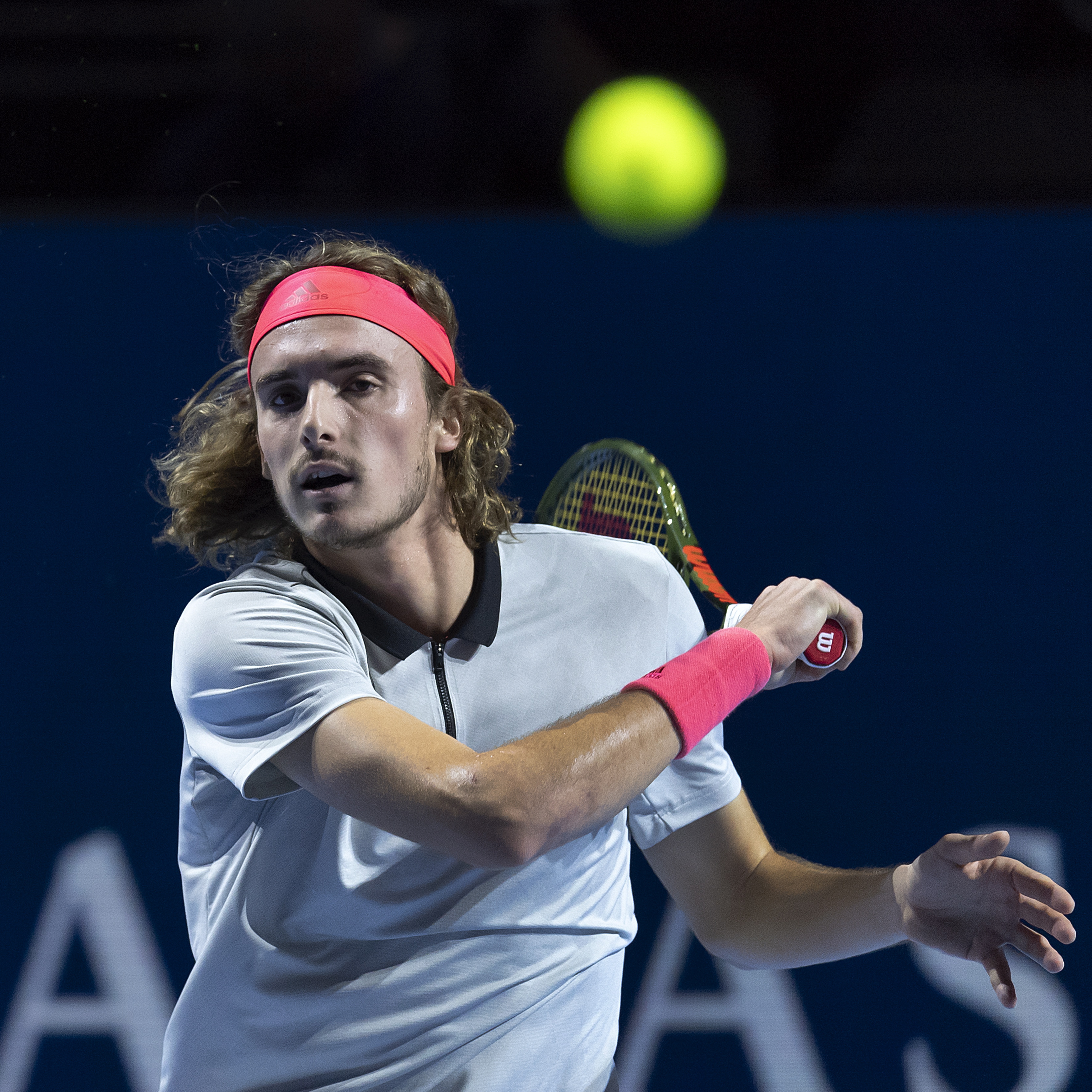 年终总决赛翻盘ATP总决赛,西西帕斯刷新纪录 年终总决赛翻盘ATP总决赛,西西帕斯刷新纪录