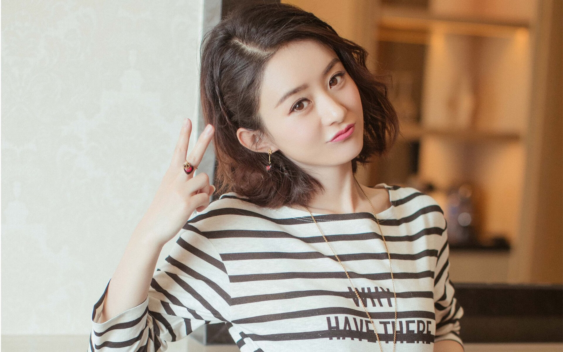 门神孤影与铁幕鏖战，范戴克的防守史诗与拜仁的西班牙征服史