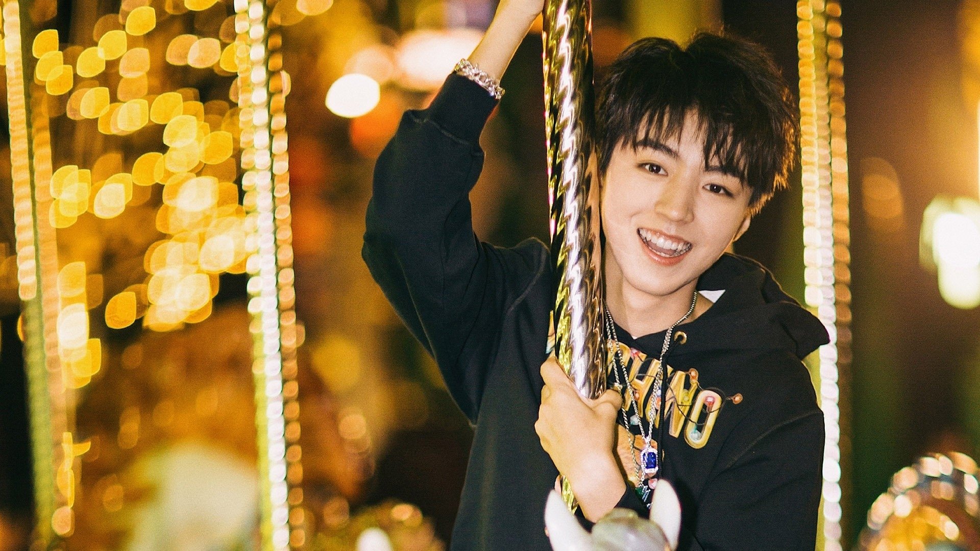 蓝月暗夜划亮一笔，罗德里戈的救赎与曼城的悬崖之舞—一场险胜背后的满分核心，与卫冕冠军的警世钟声