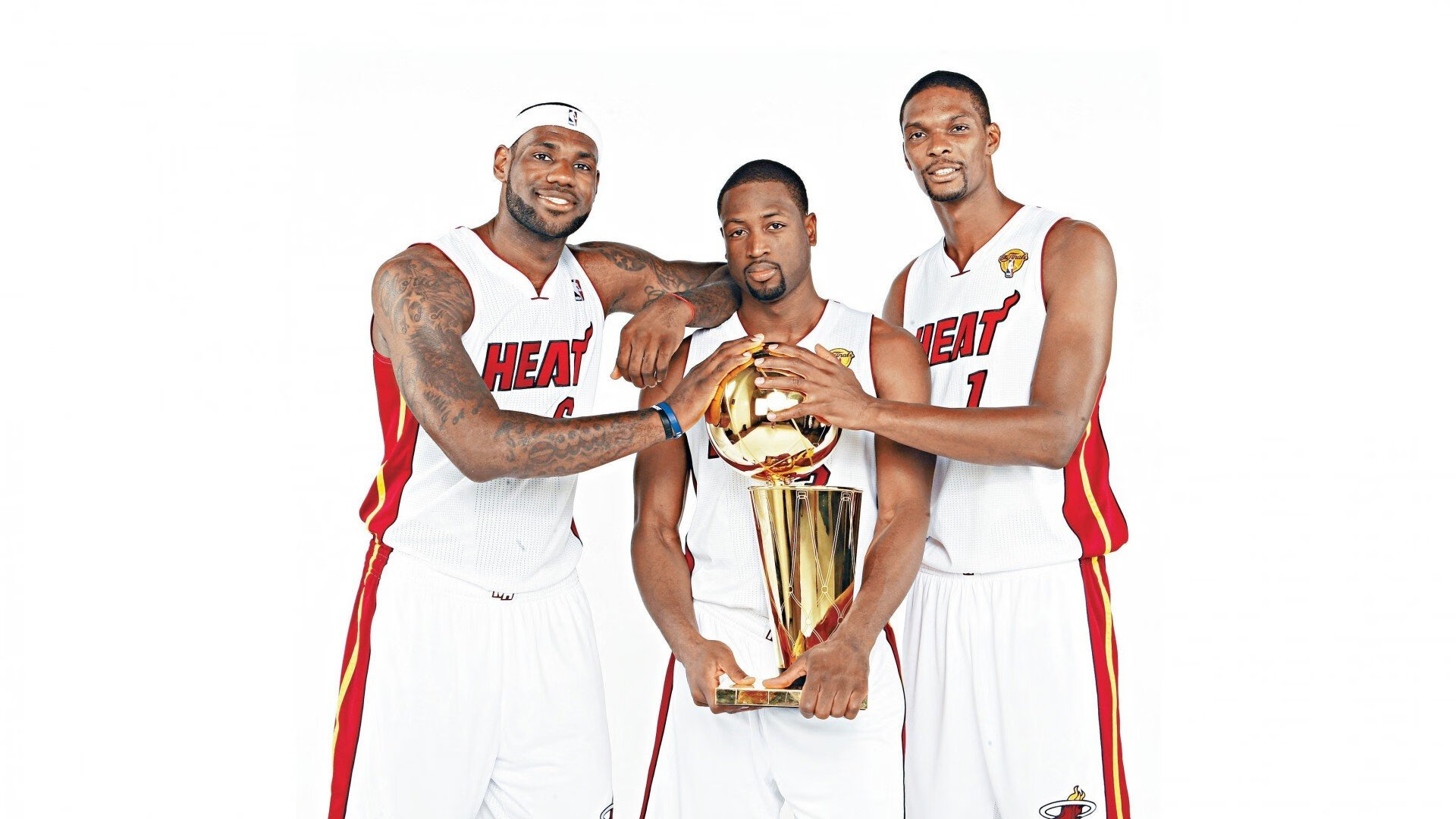 钢铁之躯与蜂群意志，当范弗利特将压力锻成星火，黄蜂用獠牙终结篮网迷梦