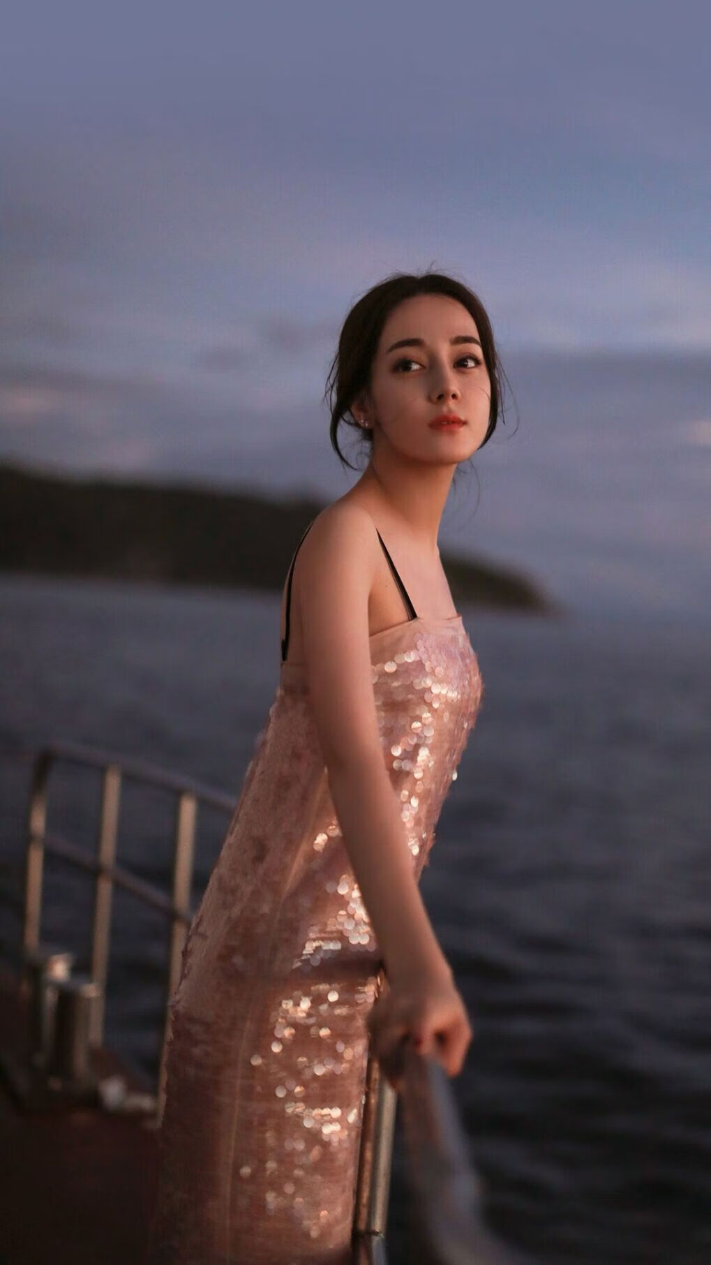 北境之光，威尔士如何于伊斯坦布尔的雨夜孤注一掷