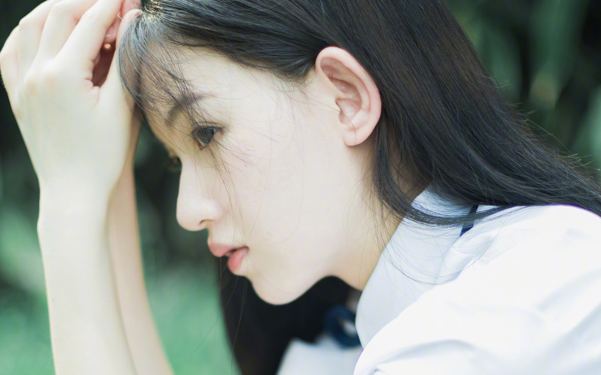 大西洋两岸之间，当布鲁诺在友谊赛里打进制胜一球