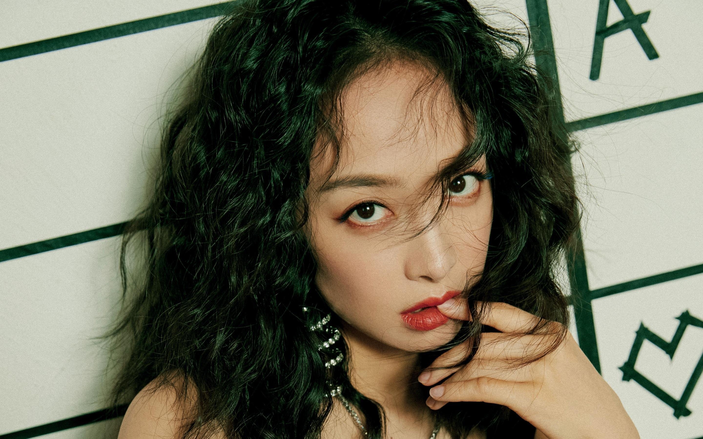 蓝衣骑士的独舞,基耶萨压制级发挥助奥地利客场掀翻雷恩