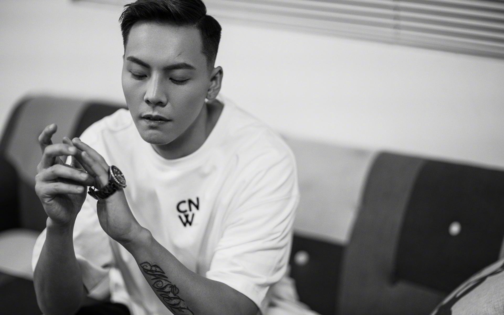 本泽马关键一击，皇家社会连续得分压制拉齐奥